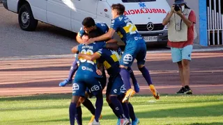 [Videos] Everton y La Calera celebraron y se pusieron como escoltas