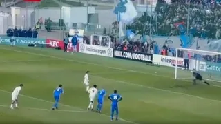 ¡A lo Panenka! Alexis Sánchez marcó de penal para Olympique de Marsella ante Hyeres