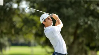 Joaquín Niemann cerró en el top 30 su primera jornada en el The Open Championship