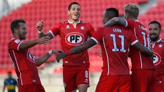 Resumen: U. La Calera alcanzó a la UC en el liderato y Colo Colo se hundió en el último puesto