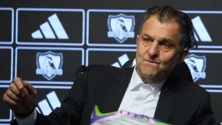 Aníbal Mosa le baja el perfil a la “lista de cortados” en Colo Colo