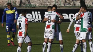 Luis Jiménez lideró con doblete la goleada de Palestino sobre Barnechea en Copa Chile