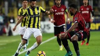 Fenerbahce de Mauricio Isla lamentó un empate ante Genclerbirligi en la liga turca