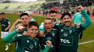 “¡Bordadas para siempre!”: Federación de Fútbol le reconoció dos nuevas estrellas a Santiago Wanderers
