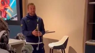 El festejo de Harry Kane por convertirse en goleador histórico de Tottenham