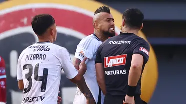 Se escucha todo: el audio del VAR del penal que desató la furia de Arturo Vidal en el Everton vs Colo Colo