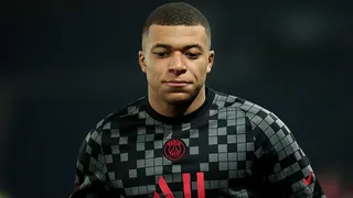Kylian Mbappé mostró molestias físicas y es duda en PSG