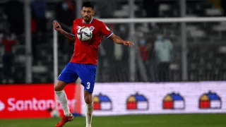 Guillermo Maripán se sumó a las bajas de La Roja para el duelo ante Brasil