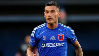 Los millones que sacrificó Aránguiz por volver a U de Chile: Ganaba 110 en Brasil