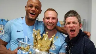 Noel Gallagher hizo delirar al vestuario de Manchester City cantando Wonderwall