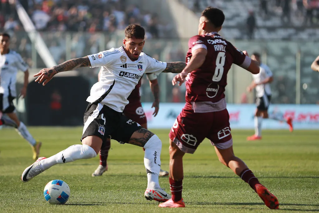 Saldivia prepara su despedida de Colo Colo para partir a Vasco/ © Felipe Zanca-Photosport
