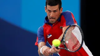 Novak Djokovic aplastó a Kei Nishikori y se metió en semifinales de Tokio 2020