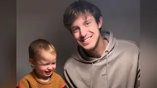 La tierna postal de Nicolás Jarry con su hijo Juanito en Barcelona