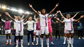 El festejo de Endler y sus compañeras tras clasificar con Lyon a la final de la Champions Femenina