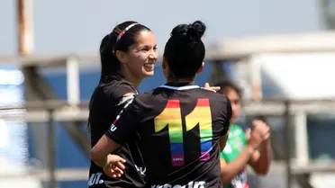 Santiago Morning inició la defensa del título del Campeonato Femenino con paliza a Iquique