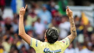 América tomó ventaja ante Necaxa en el Estadio Azteca con gol de Diego Valdés