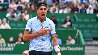 “Increíble poder hacerlo de nuevo”: Alejandro Tabilo y su alegría por ganarle a Djokovic.