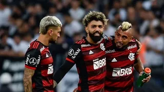 Flamengo de Vidal y Pulgar visita a Botafogo con el liderato del Brasileirao en la mira