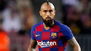 Escultor del Museo de Cera de Las Condes mostró avance de su trabajo sobre Arturo Vidal