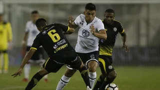 Refuerzos de Colo Colo debutaron en deslucido empate ante Universidad Técnica de Cajamarca