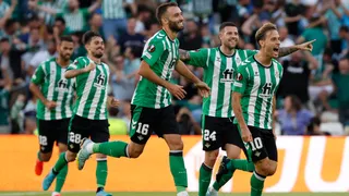 Canales y Belotti anotaron los goles del empate de Betis contra Roma en la Europa League