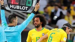 Marcelo se lesionó y salió entre lágrimas en el duelo entre Brasil y Serbia