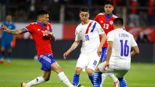 Charles Aránguiz quedó suspendido para el duelo ante Venezuela