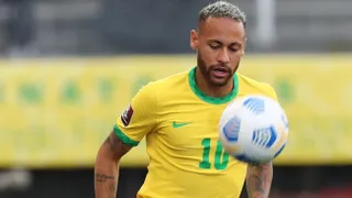 Brasil jugó un partido entre titulares y reservas tras suspensión del duelo con Argentina