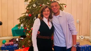 La madre de Kylian Mbappé se lanzó a la representación de otros futbolistas