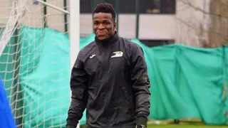 Club belga KV Ostende despide a futbolista por organizar fiesta clandestina