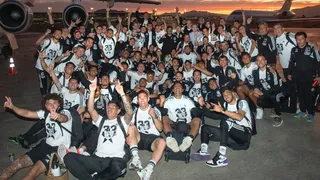 El feliz aterrizaje de Colo Colo en Santiago tras conquistar el título del Campeonato