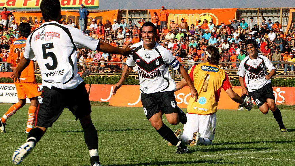 Esteban Paredes en 2009 / Photosport