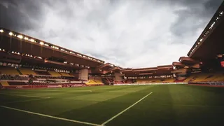 Duelo entre AS Mónaco de Maripán y PSG fue suspendido por malas condiciones climáticas