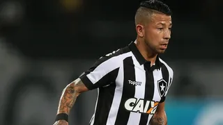 Gol de Leonardo Valencia no le sirvió a Botafogo que cayó ante Sao Paulo en el Brasileirao