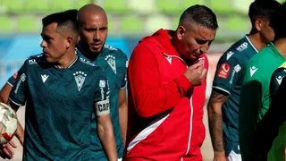 Jaime García tuvo un amargo debut en la banca de Santiago Wanderers