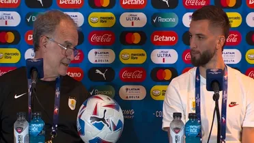 Copa América: El divertido momento de Marcelo Bielsa y Bentancur en conferencia de Uruguay
