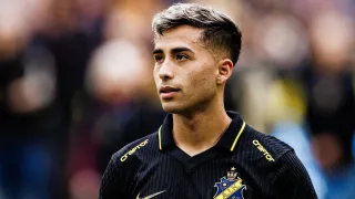 Generó un penal: El agridulce debut como titular de Assadi en el AIK de Suecia