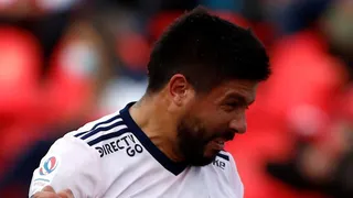 Hinchas destrozaron a Ramón Arias por codazo que generó penal a favor de Ñublense