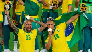 Dani Alves agrandó un palmarés único en Tokio 2020: 45 títulos