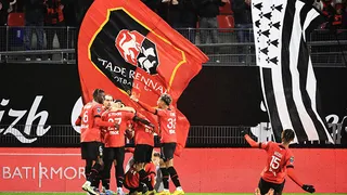 PSG cayó como visitante frente a Stade Rennais con Lionel Messi y Neymar de titulares