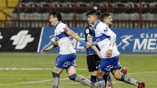 Valber Huerta le dio ilusión a la UC con un descuento ante Huachipato en Talcahuano