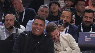 Ronaldo compartió con Beckham y Mbappé en una “especial noche” de NBA en París