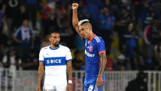 [VIDEO] Leandro Fernández aumentó para la U con gol de tiro libre