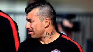 Médico especialista: Gary Medel debe volver a jugar entre dos y cuatro semanas