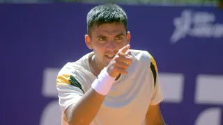 Tomás Barrios se enfrentó con hinchas brasileños tras salvar tres match points en el ATP de Buenos Aires