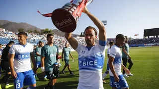 La UC dio al vuelta olímpica “adeudada” tras obtener el bicampeonato