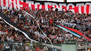 Barristas generaron desórdenes en el Metro previo al arengazo en el Estadio Monumental