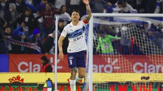 Fernando Zampedri pone la inquietud en U Católica al demorar su renovación en el club