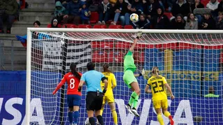 Un “equipo valiente” y el “show de Endler”: Los elogios a la Roja por su debut mundialista