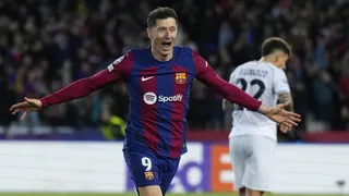 Lewandowski liquidó la serie ante Napoli para el paso de Barcelona en la Champions